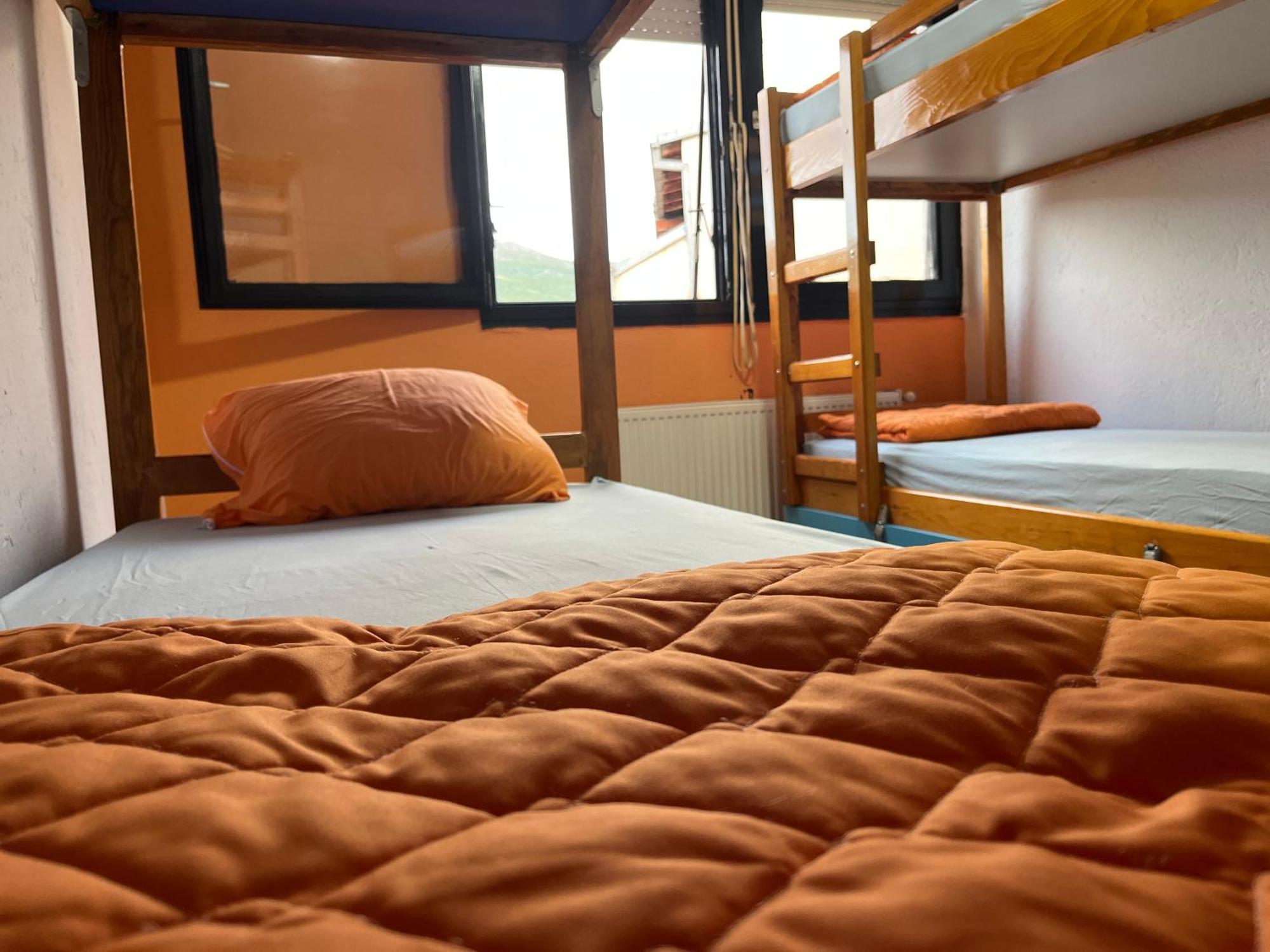 Blue Orange Lake Hostel Ohrid Bagian luar foto